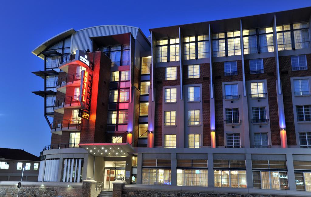 Garden Court Victoria Junction Hotel Cape Town Exterior photo
