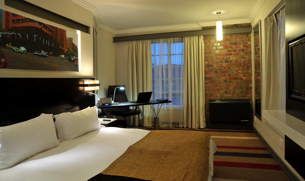 Garden Court Victoria Junction Hotel Cape Town Exterior photo